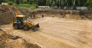 Разработка котлована Кыштым, цена от 316 руб./м3.